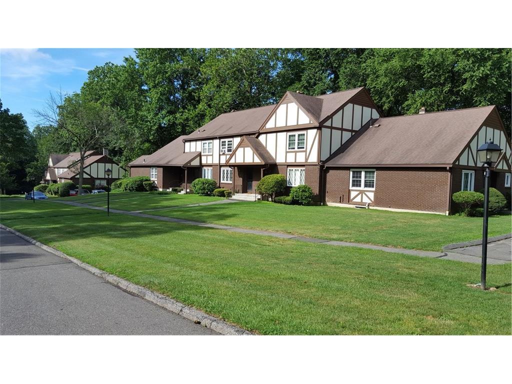 Property Photo: 37 Derbyshire 37 CT 06418