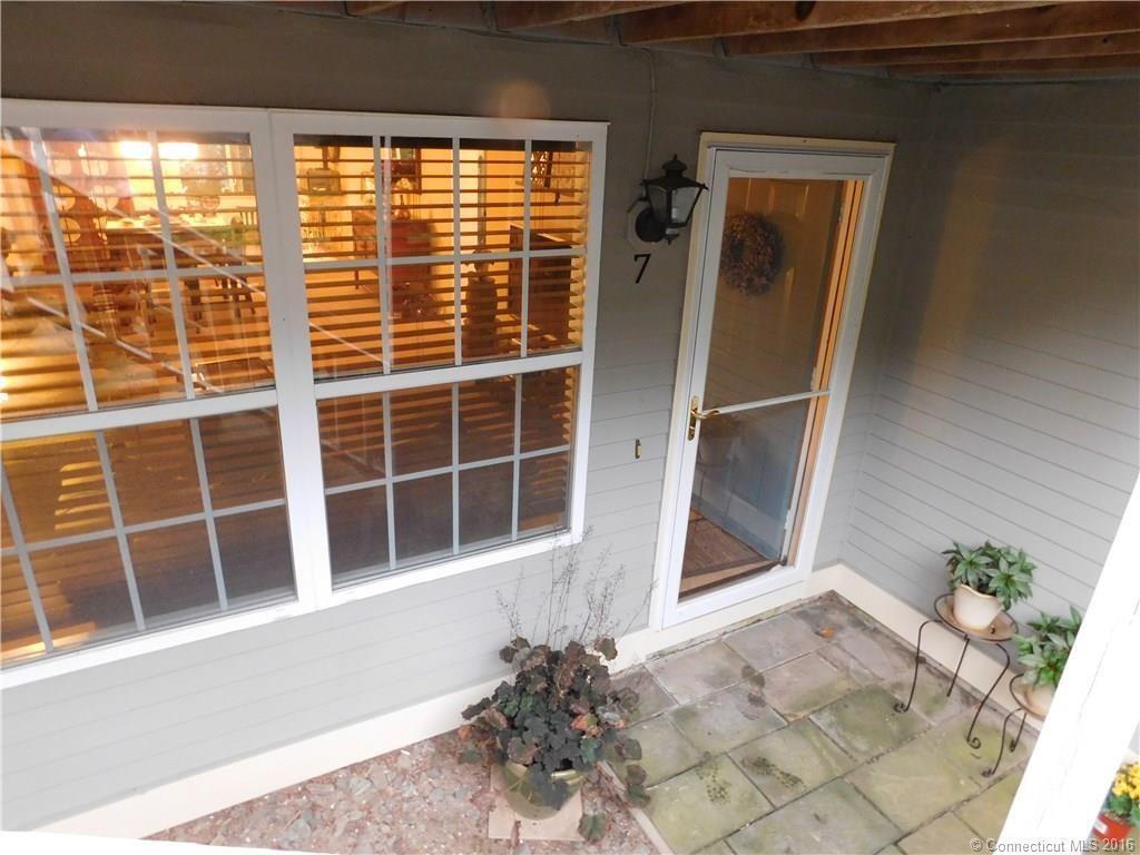 Property Photo:  7 Manorwood Drive 7  CT 06405 