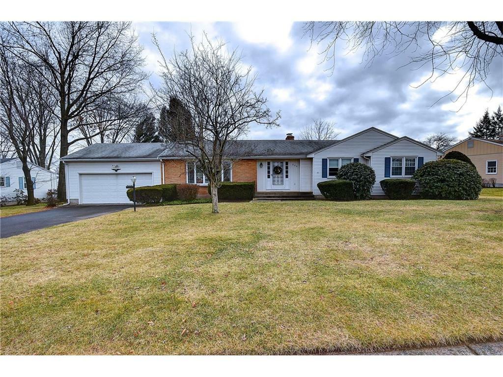 Property Photo:  256 Coppermill Road  CT 06109 