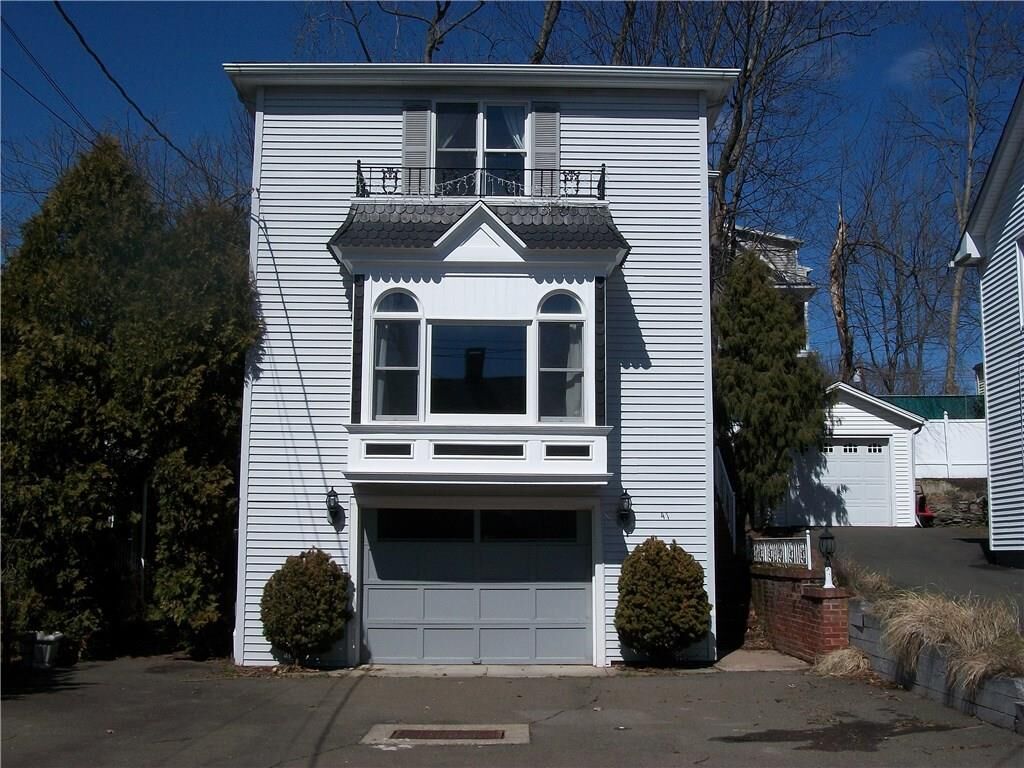 Property Photo:  41 Park Avenue  CT 06517 