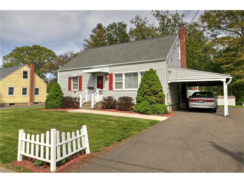 Property Photo: 32 Morris Lane CT 06460