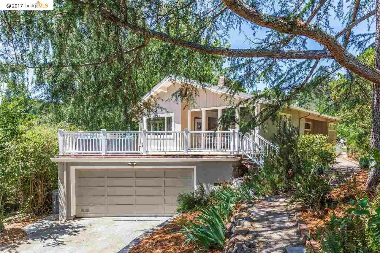 Property Photo: 3441 Robinson Dr CA 94602