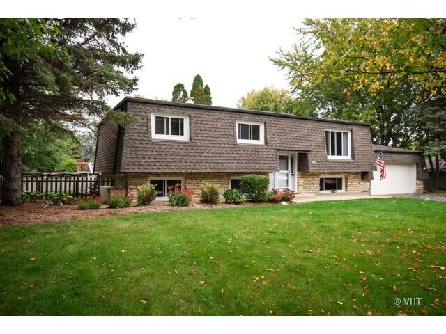 Property Photo: 3N189 Bernice Drive IL 60175