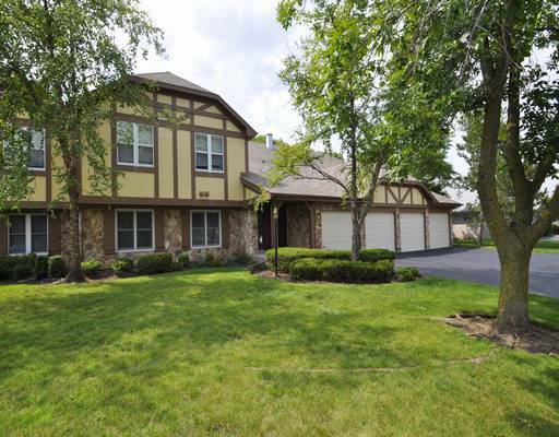 Property Photo:  1234 N Streamwood Lane 360  IL 60061 