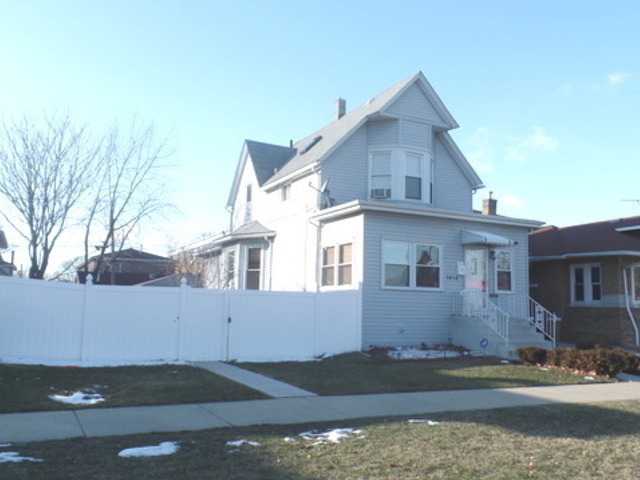 Property Photo:  1414 Broadway Street  IL 60160 