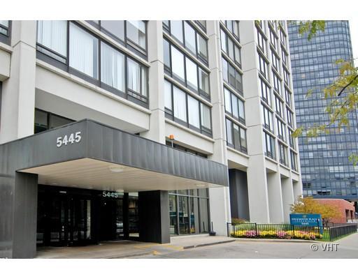 Property Photo: 5445 N Sheridan Avenue 902 IL 60640