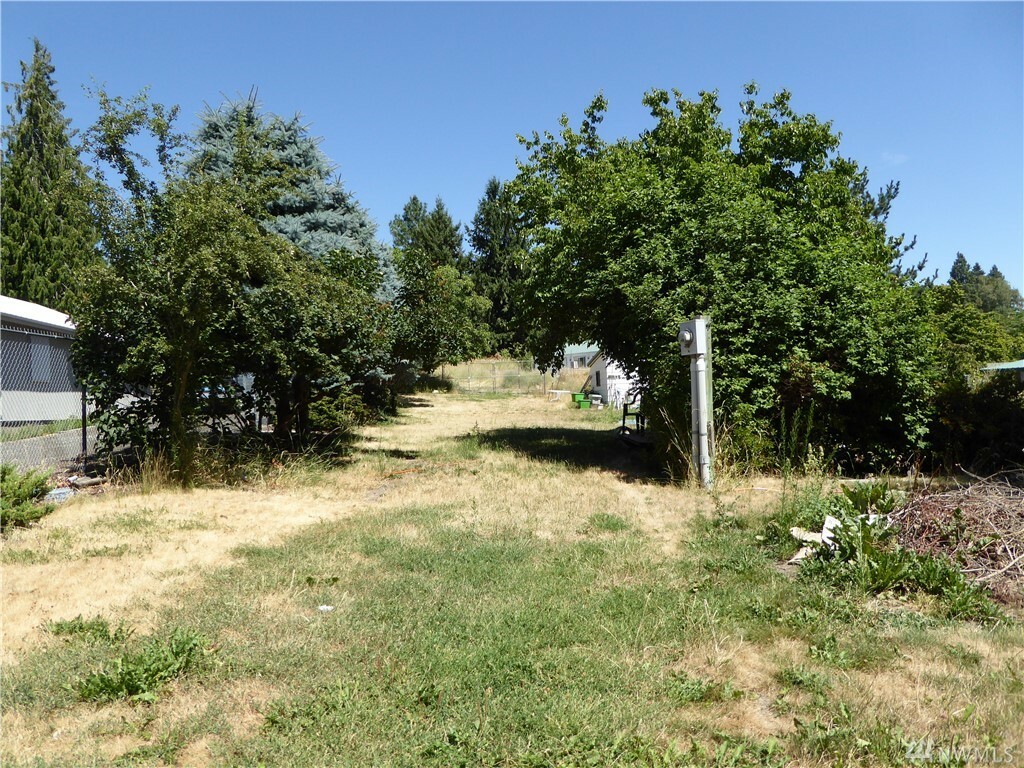 Property Photo: 190 N Quetilquasoon Rd WA 98831