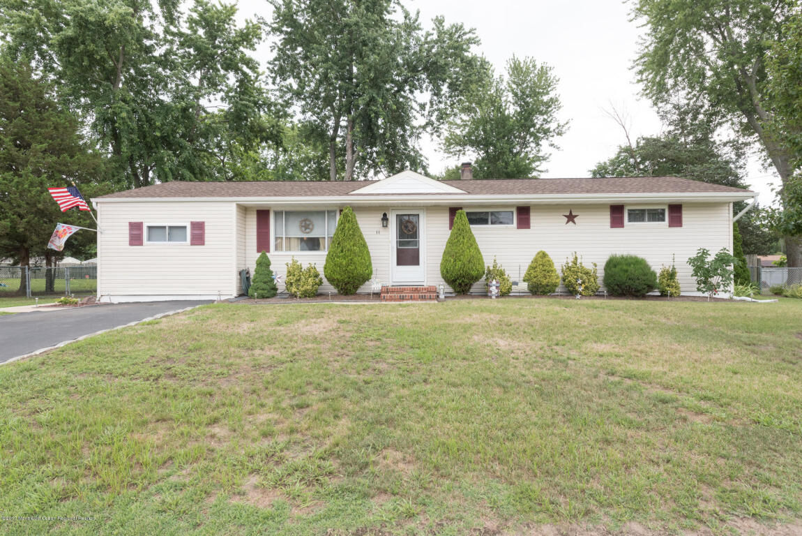 Property Photo:  11 Maple Lane  NJ 07731 