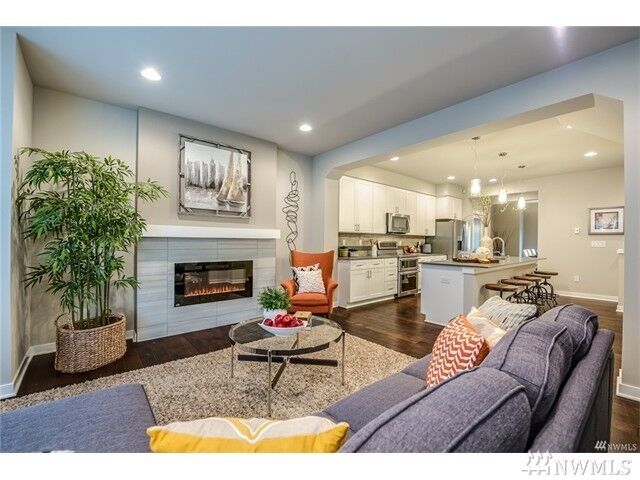 Property Photo:  1325 Seattle Hill Rd J3  WA 98012 