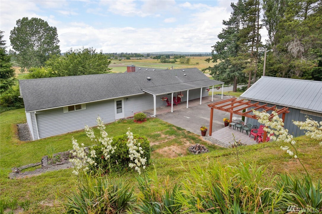 Property Photo:  105 Sunnyside Blvd  WA 98258 