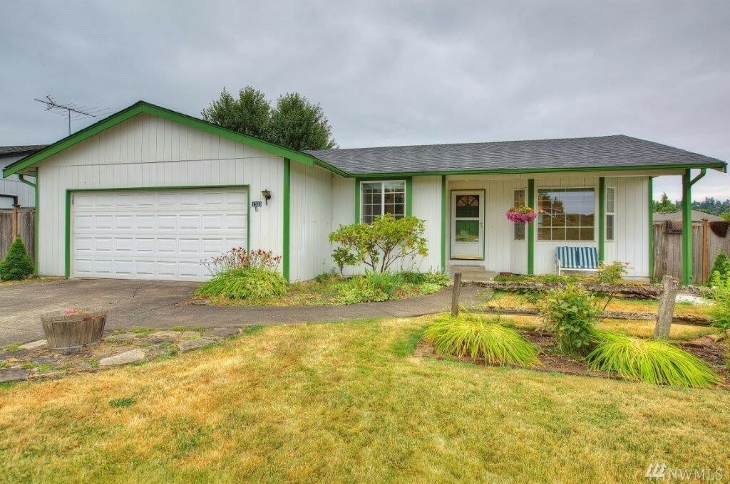 Property Photo:  1508 8th Av Ct SE  WA 98372 