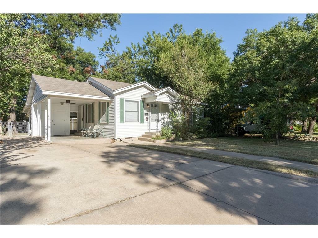 Property Photo:  5715 Avenue G  TX 78752 