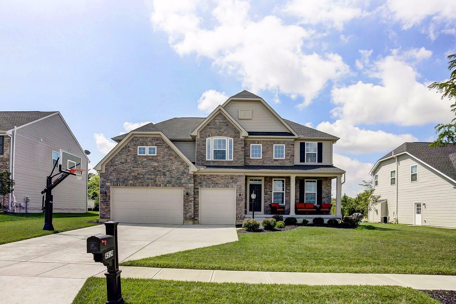 Property Photo: 4519 Blue Jay Way OH 45040
