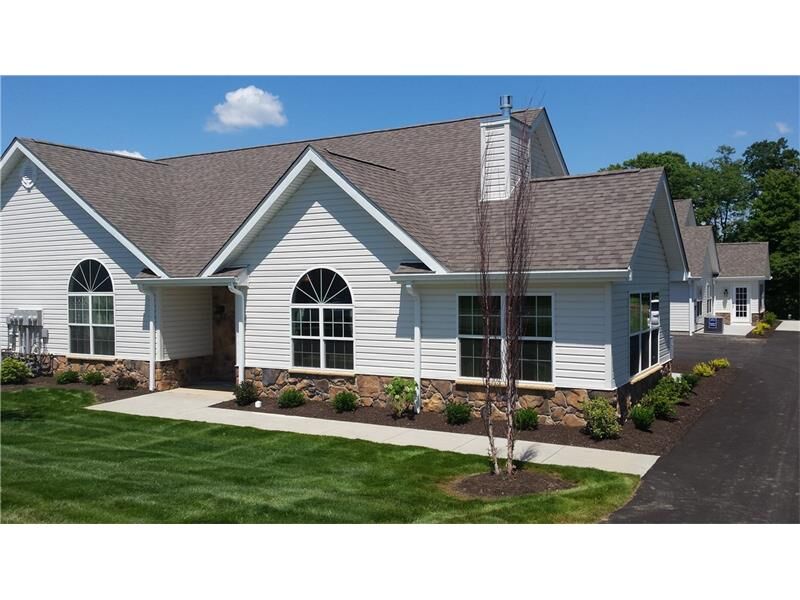 Property Photo: 367 Saddlebrook Rd 31A PA 15044