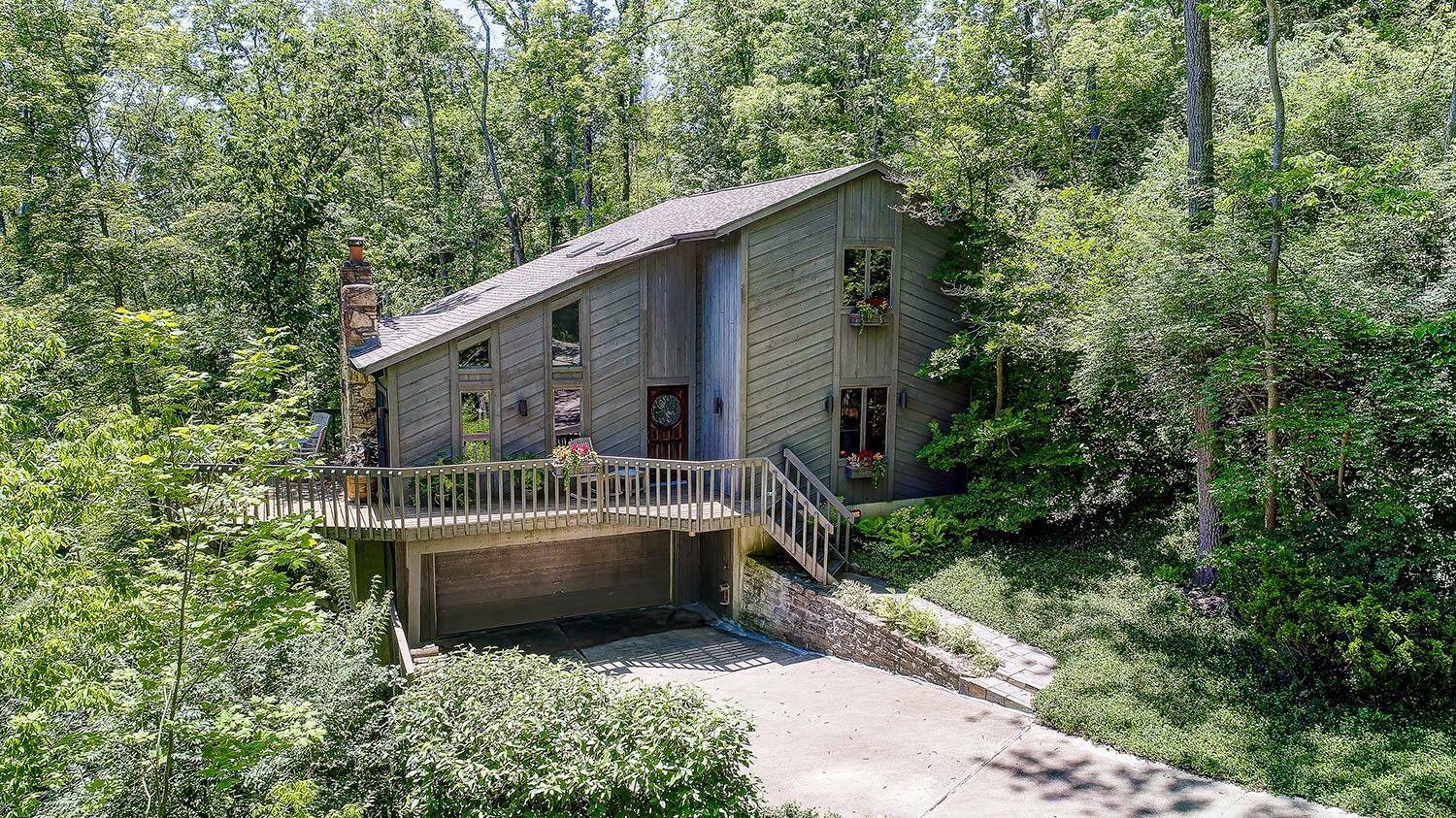 Property Photo: 6114 Daleview Road OH 45247