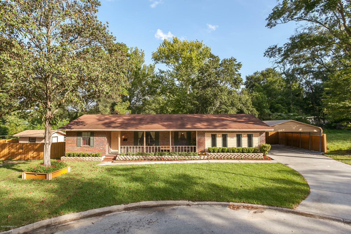 Property Photo:  6903 Alana Road  FL 32211 