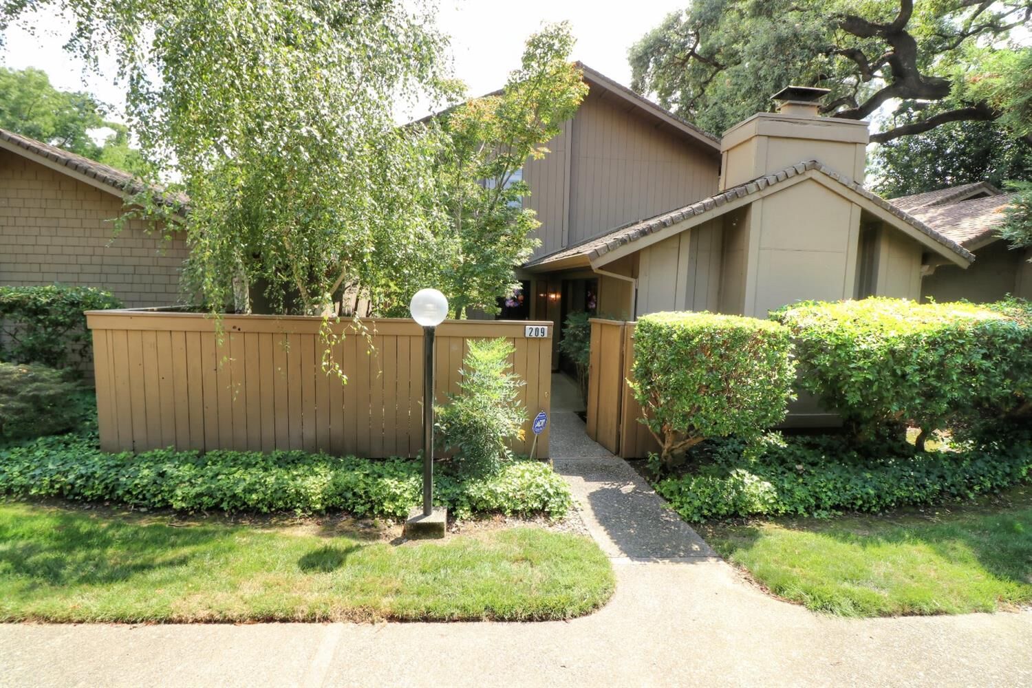 Property Photo: 209 East Ranch Road CA 95825