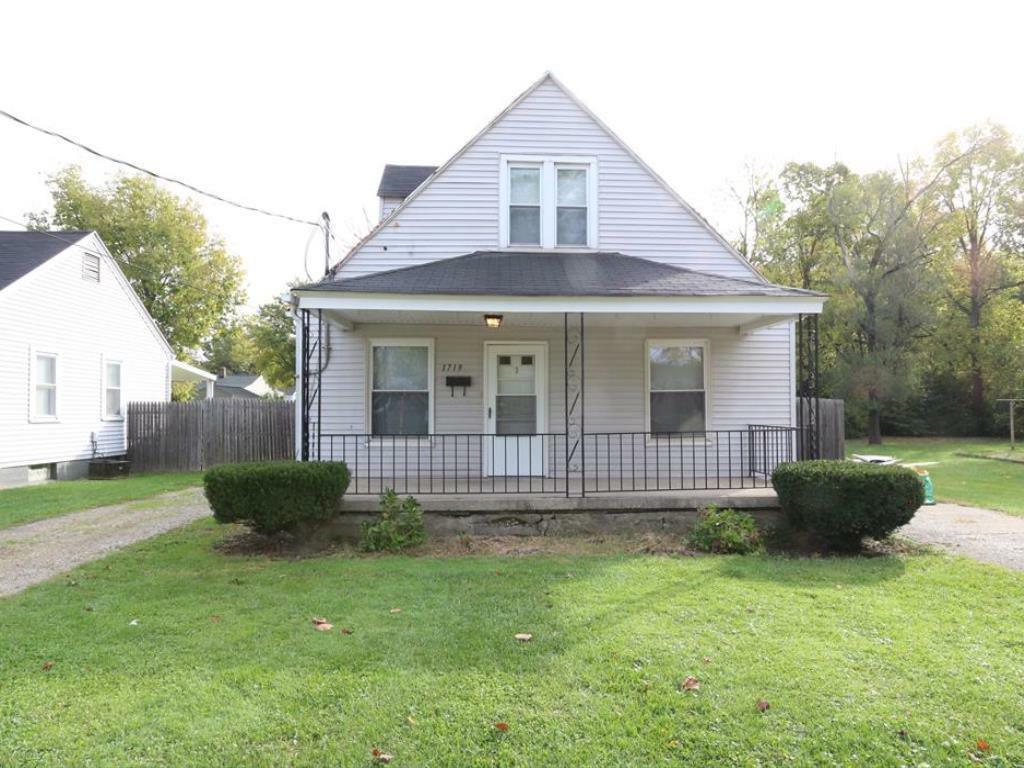 Property Photo:  1719 Carolina Street  OH 45044 