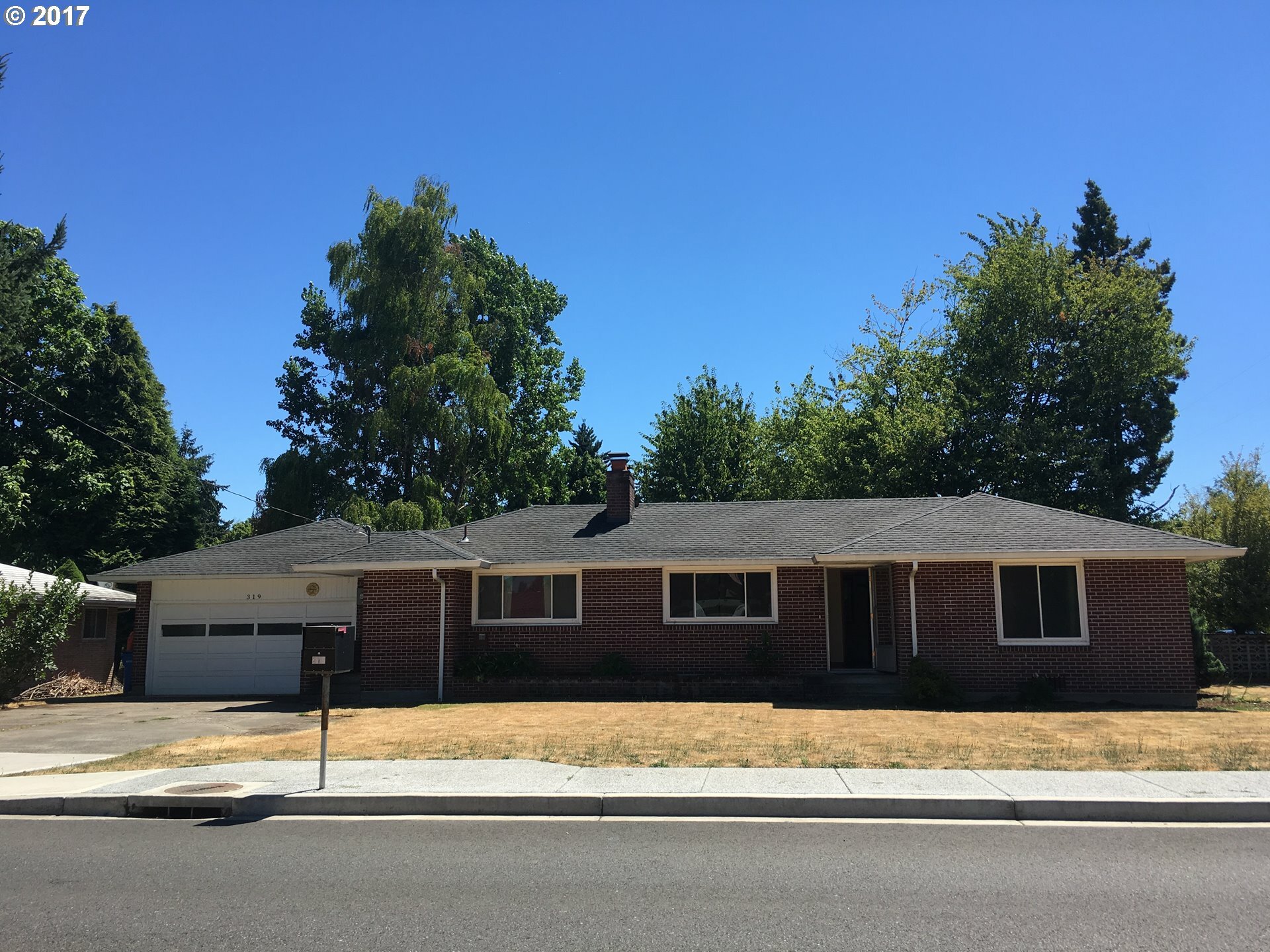 Property Photo:  319 NW 68th St  WA 98665 