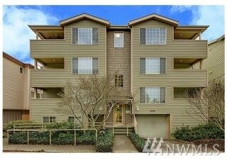 Property Photo:  8820 Nesbit Ave N 302  WA 98103 