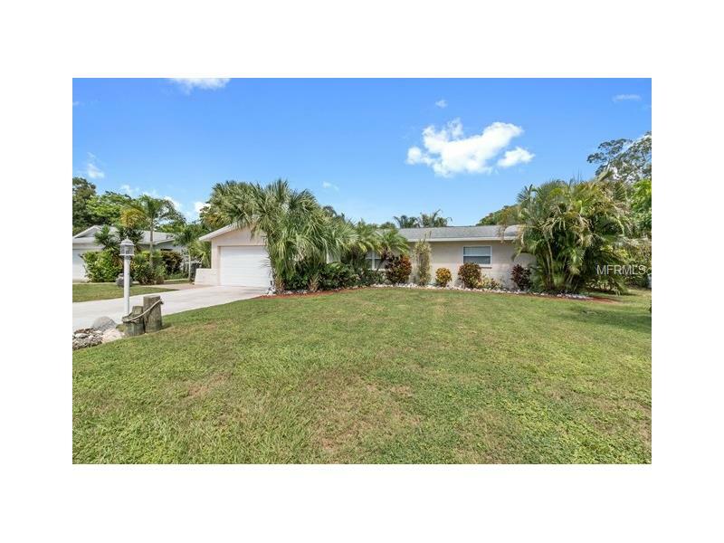 Property Photo:  595 Lois Lane  FL 33770 