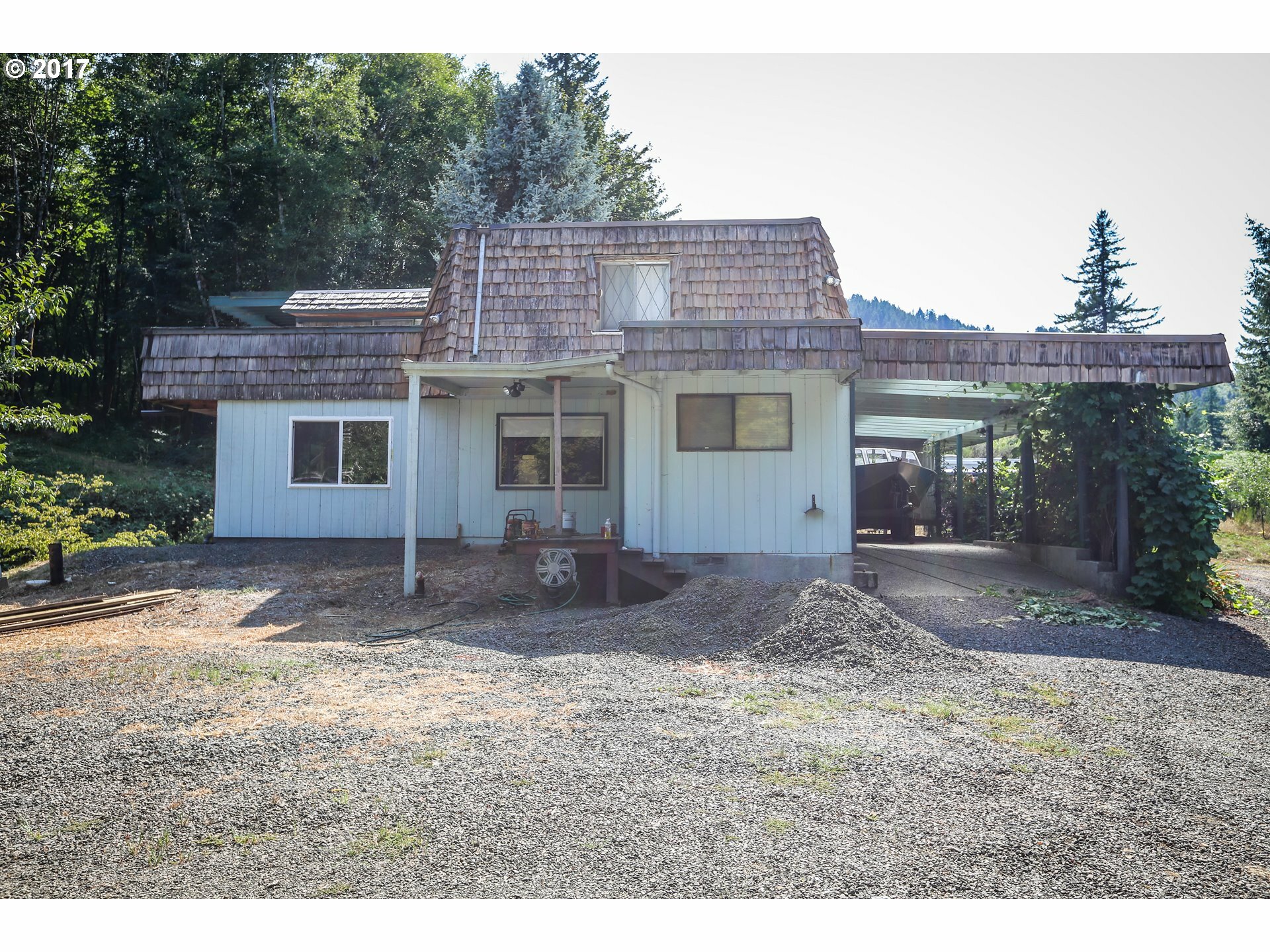 Property Photo:  90201 Lake Creek Mountain Rd  OR 97430 