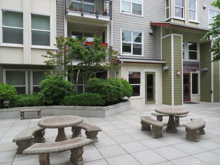 Property Photo: 55 Williams Avenue S 302 WA 98057