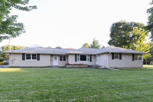 Property Photo:  805 Normal Road  IL 60115 