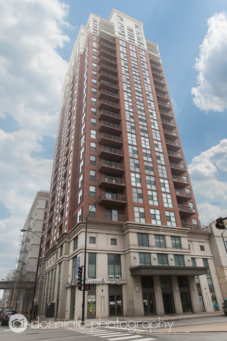 Property Photo:  1101 State Street H2101  IL 60605 