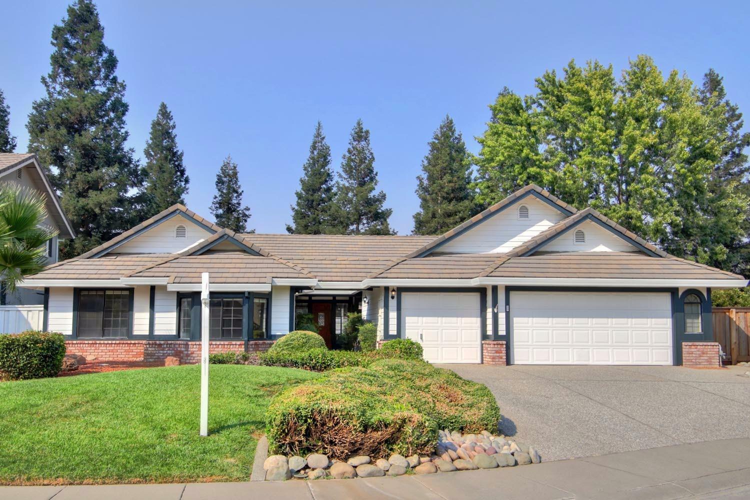 Property Photo:  9313 Edensbury Court  CA 95758 