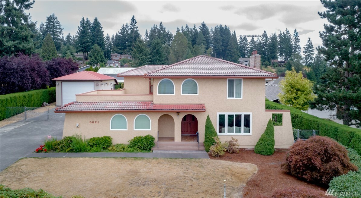Property Photo: 5021 168th Ave E WA 98391