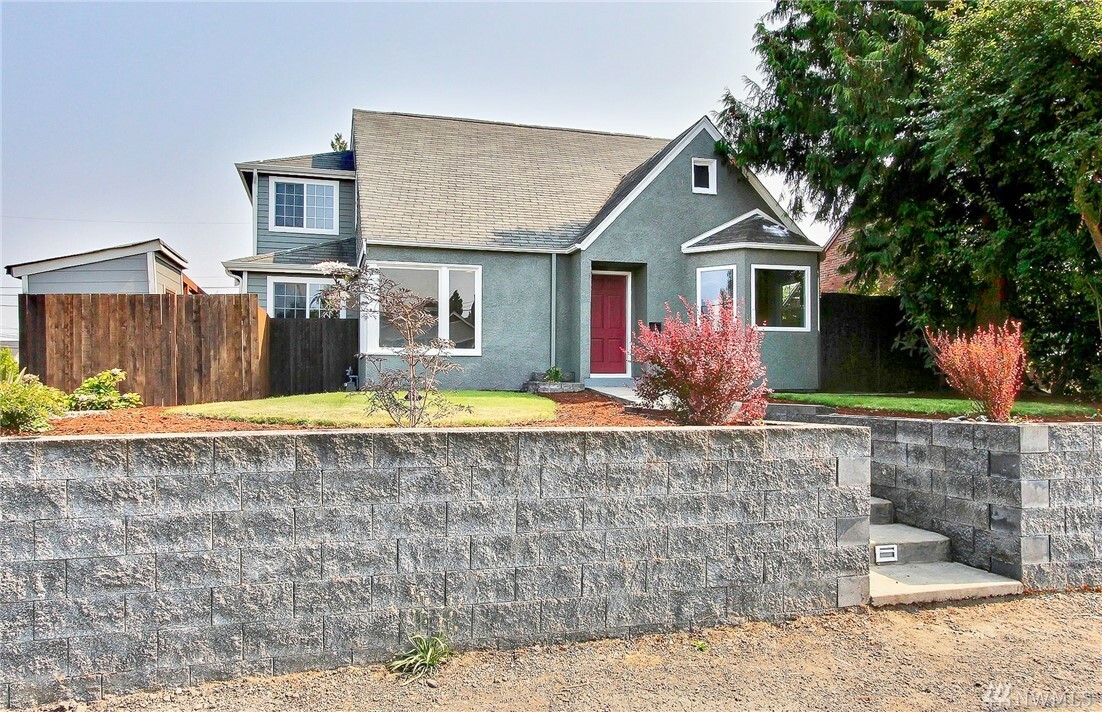 Property Photo:  3321 N Cheyenne St  WA 98407 