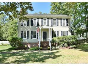 Property Photo: 2428 Crowncrest Drive VA 23233