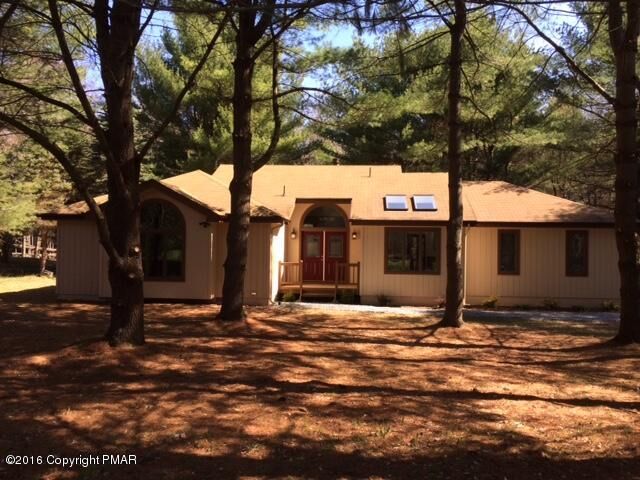 Property Photo: 258 Sir Bradford PA 18347