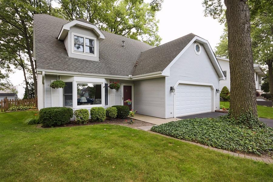 Property Photo: 1016 Woodhollow Drive IN 46375