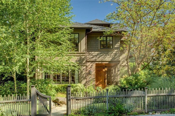 Property Photo:  1510 37th Ave E  WA 98112 