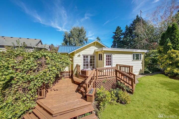 Property Photo: 12237 1st Ave NE WA 98125