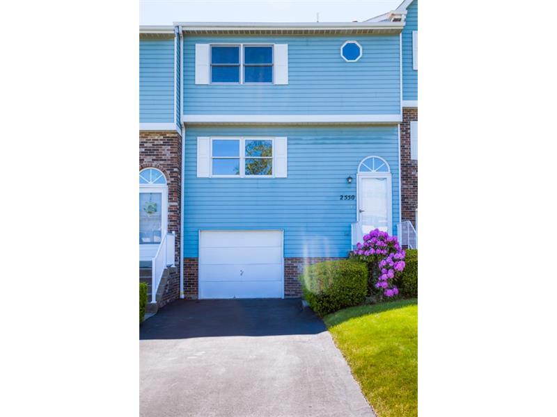 Property Photo:  2550 Hawthorne Dr  PA 15071 
