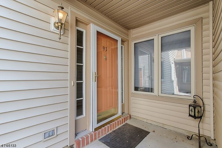 93 Sunrise Dr  Hanover Twp. NJ 07981 photo