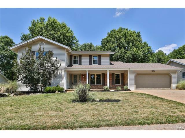Property Photo:  16059 Meadow Oak Drive   63017 
