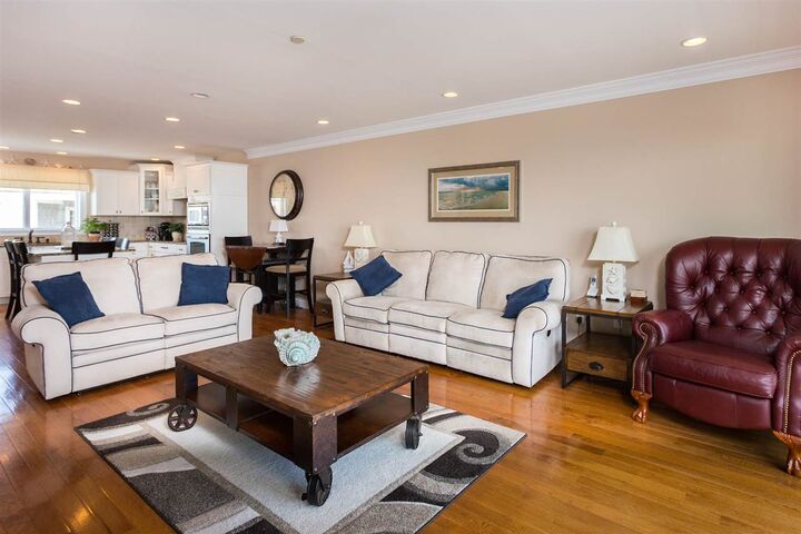 Property Photo:  375 Ocean Boulevard 4  NH 03842 