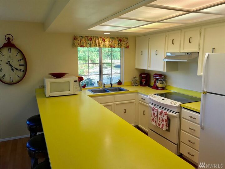 Property Photo:  2241 Mt Baker Hwy  WA 98226 