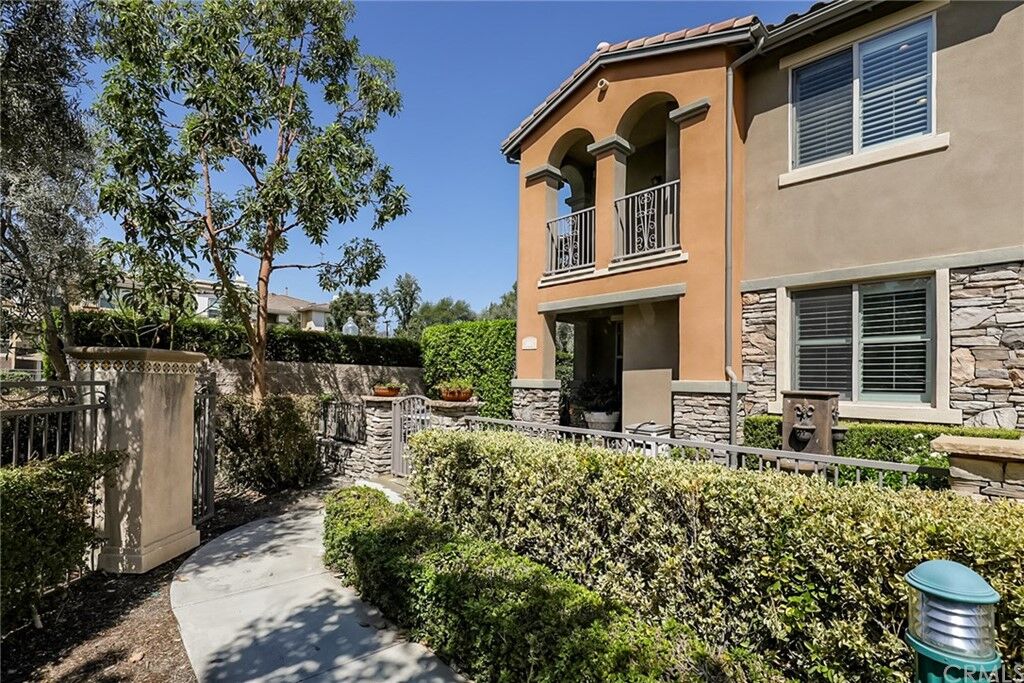 Property Photo:  108 Hope Street  CA 91711 