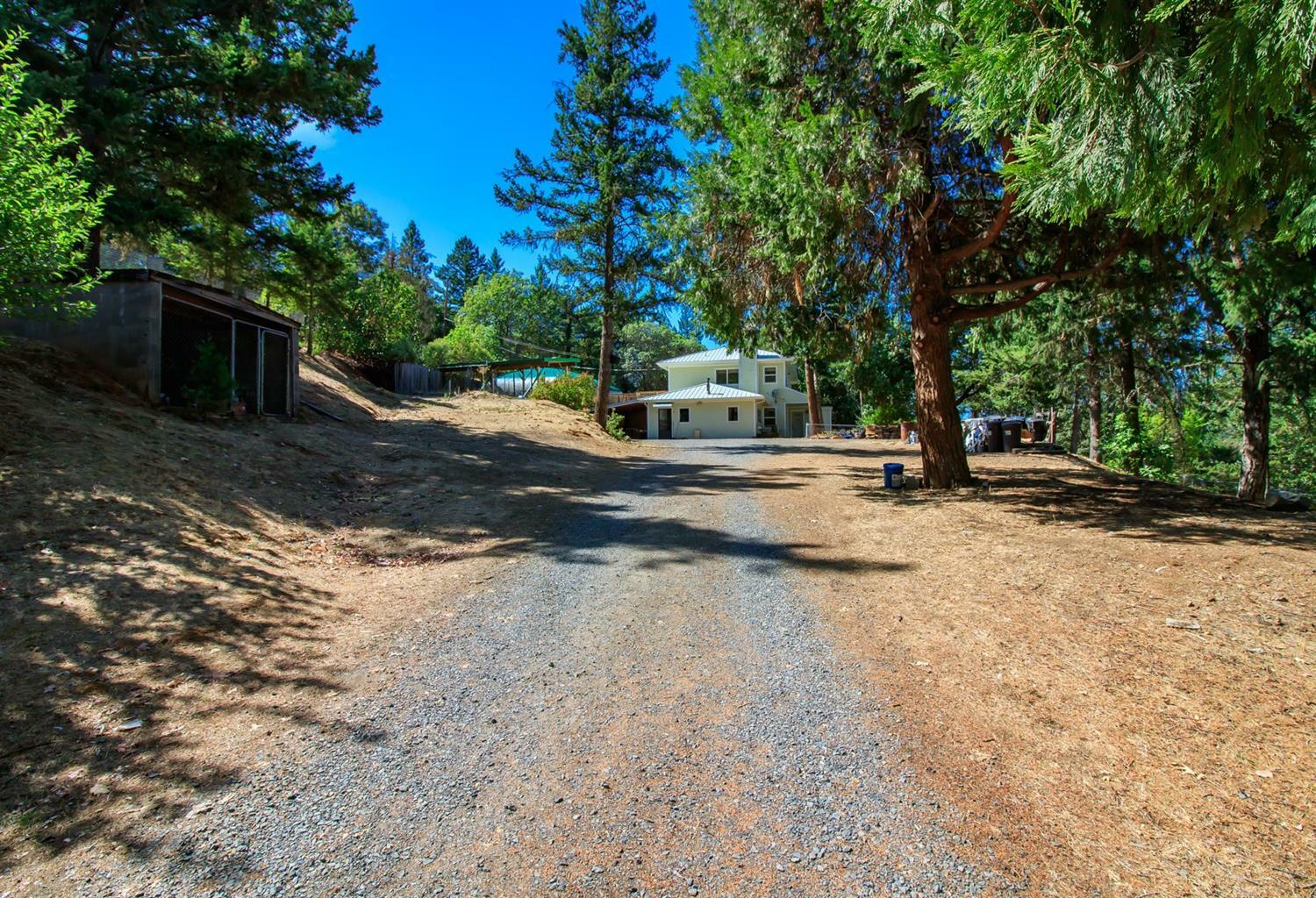 Property Photo:  4951 Griffin Creek Road  OR 97501 