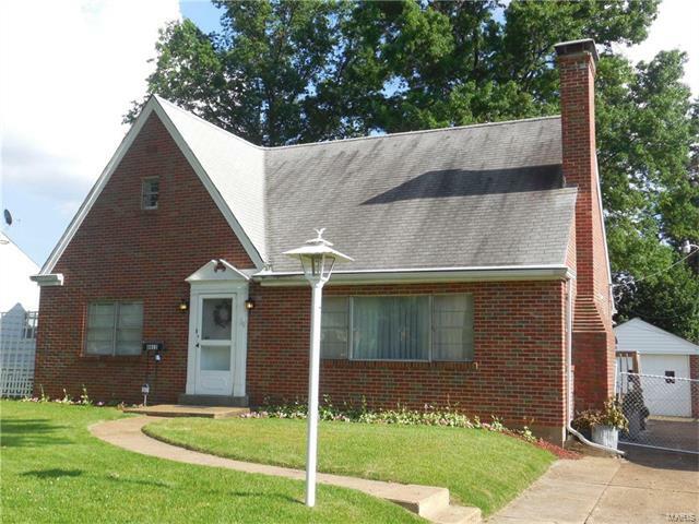 Property Photo: 8012 Blueberry Lane MO 63134