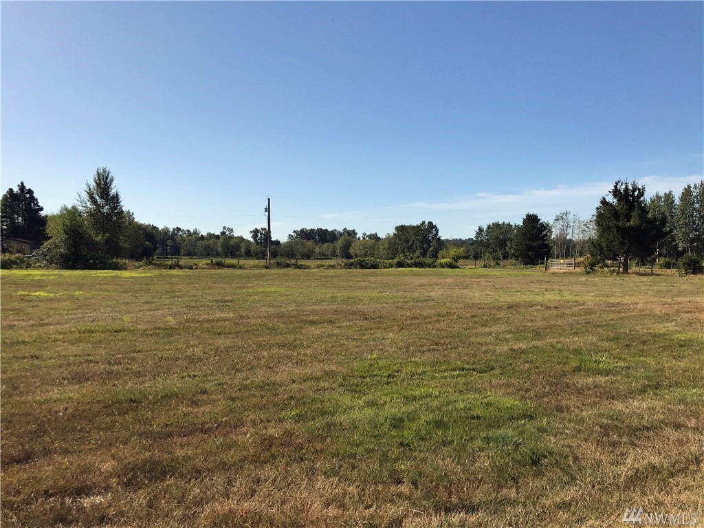 Property Photo: 2366 Harksell Rd WA 98248