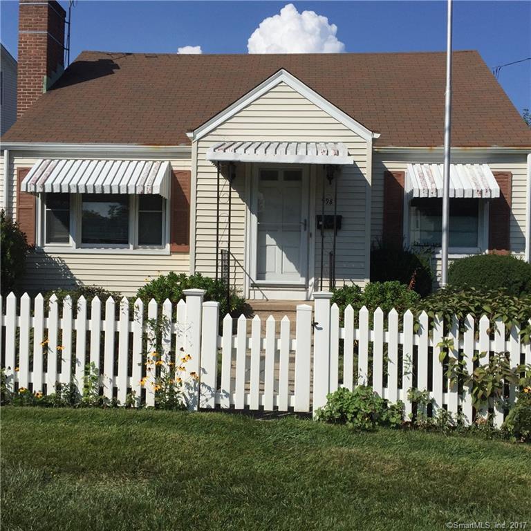 Property Photo: 998 Cove Road CT 06902