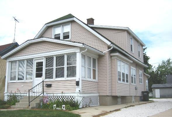 Property Photo:  