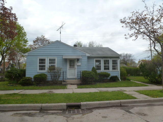 Property Photo: 4447 N 42nd St WI 53209