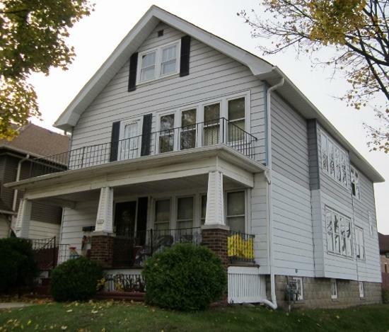Property Photo: 1101 S 71st St 1103 WI 53214